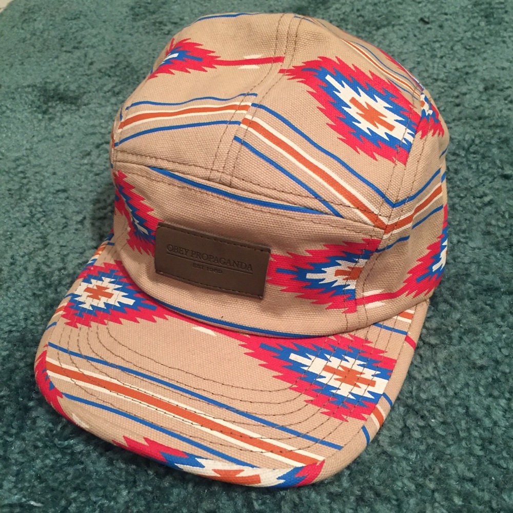 Obey 5 Panel